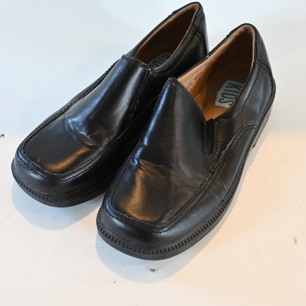 Florsheim Boys Size 3 M Bogan Jr Black Leather Loafers Slip On Dress Shoes